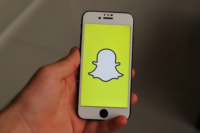 iphone, smartphone, social media, phone, mobile phone, icon, display, app, social networks, internet, social, snapchat, snapchat, snapchat, snapchat, snapchat, snapchat. Benefits of social media timeline: how handoffs work