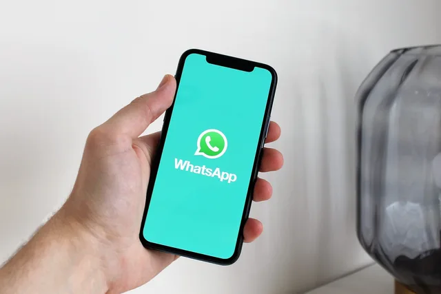 smartphone, whatsapp, app, phone, social media, technology, messaging, chat, communication, mobile, internet, digital, contact, whatsapp, whatsapp, whatsapp, whatsapp, whatsapp. Generational digital culture guide to label limits