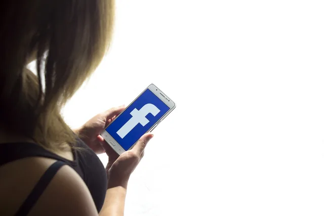 facebook, social media, chat, internet, networking, app, media, website, logo, smartphone, communication, global, community, multimedia, mobile, instant messenger, digital, networked, phone, to chat, social network, write, social, web, woman, girl. Social media slang platforms: signal versus noise